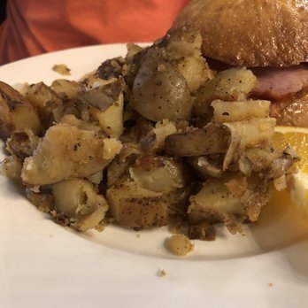 Flour Mill Scratch Kitchen Restaurant - Canadian (New) Near Me - Niagara Falls, Ontario