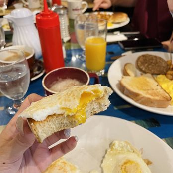 Cafe This Way - Custom Order | 4 over-easy eggs - New American Near Me - Bar Harbor, Maine