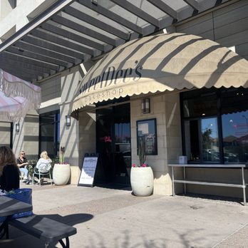 Sweet Dees Bakeshop - Pickup window & street side tables - Bakeries Near Me - Scottsdale, Arizona Sweet Dees Bakeshop - Pickup window & street side tables - Bakeries Near Me - Scottsdale, Arizona