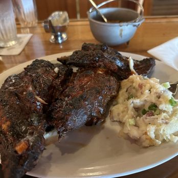 Cattlemens - Beef ribs (half rack), mashed potatoes, pot of beans - Steakhouses Near Me - Livermore, California