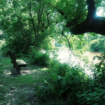 Manitowoc River Public Access - A spot to sit. - Parks Near Me - Manitowoc, Wisconsin