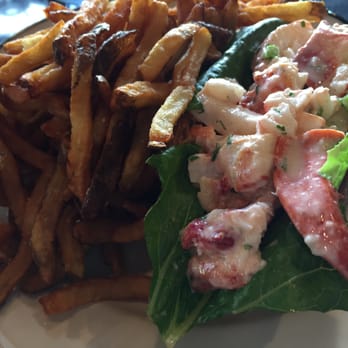The Merchant Tavern - Lobster roll - Canadian (New) Near Me - St. John's, Newfoundland and Labrador The Merchant Tavern - Lobster roll - Canadian (New) Near Me - St. John's, Newfoundland and Labrador
