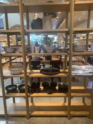Crate & Barrel by null