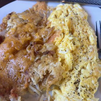 Tom’s Place Restaurant - Scrambled eggs w cheese and cheese hash browns - American Near Me - High Point, North Carolina