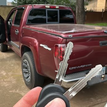 KJ Locksmith - Keys & Locksmiths Near Me