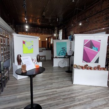 Pig's Eye Pottery - Engaging Art Gallery / Pottery Studio / Event Space

Call us for more info at 612.804.1708 - Art Classes Near Me - Saint Paul, Minnesota