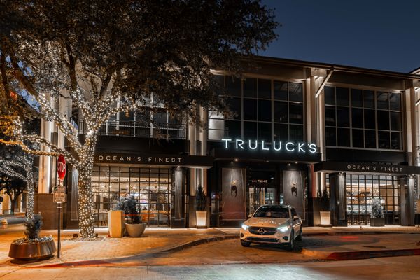 Truluck's Ocean's Finest Seafood and Crab by null