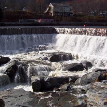 High Pocket Farm Bed & Breakfast - Shelburne Falls potholes. - Bed & Breakfast Near Me - Colrain, Massachusetts