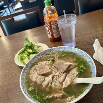 Pho Bar - Thinly sliced beef and brisket! Yummy! - Soup Near Me - Wooster, Ohio