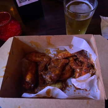 Big League Brews - 1 lb wing night - Sports Bars Near Me - Taylor, Michigan Big League Brews - 1 lb wing night - Sports Bars Near Me - Taylor, Michigan