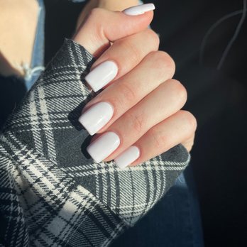 American Nails - Fill in acrylic with gel nail polish color White Bunny by DND - Nail Salons Near Me - Derry, New Hampshire American Nails - Fill in acrylic with gel nail polish color White Bunny by DND - Nail Salons Near Me - Derry, New Hampshire