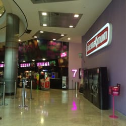 Cinemaximum - Bekleme alanı
