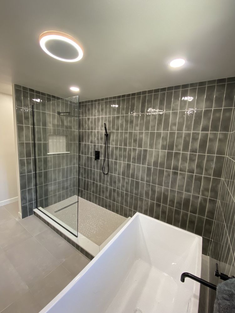 Slide of SYC Premier General Contractors