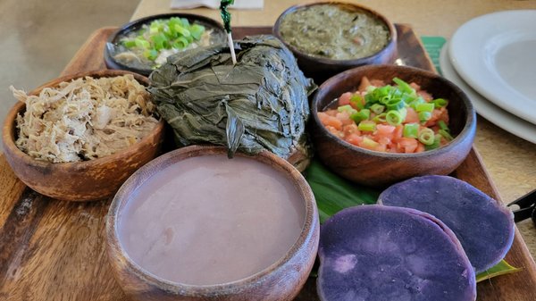 HIGHWAY INN - 1590 Photos & 756 Reviews - Hawaiian - 94-830 Moloalo St ...