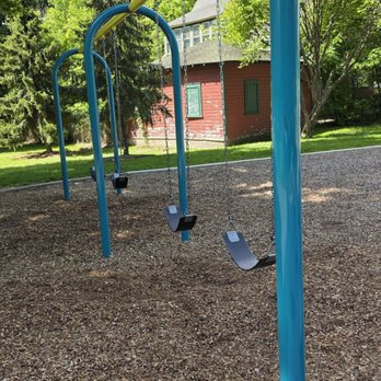 Upton Park - Playgrounds Near Me - Waukegan, Illinois Upton Park - Playgrounds Near Me - Waukegan, Illinois