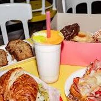 Donut King - Bakeries Near Me - Culver City, California