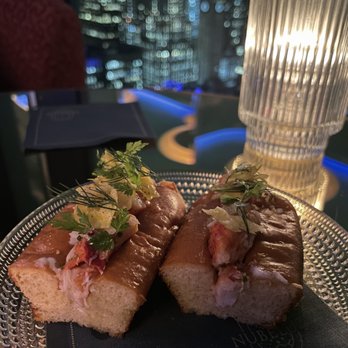 Nubeluz - Lobster roll - Cocktail Bars Near Me - New York, New York Nubeluz - Lobster roll - Cocktail Bars Near Me - New York, New York
