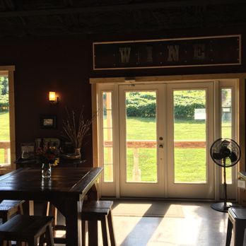 Ugly Bunny Winery - Wineries Near Me - Loudonville, Ohio