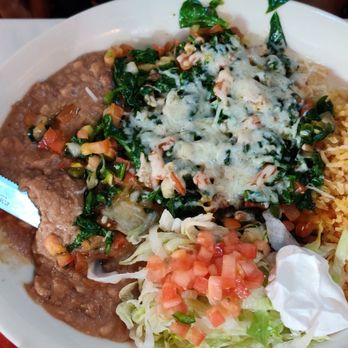 Las Cazuelas Mexican Restaurant - Spinach Enchiladas - Mexican Near Me - Austin, Texas