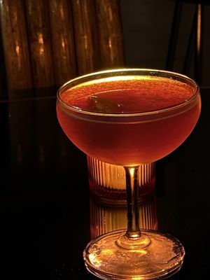 Hank’s Bar by null