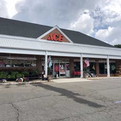 Appalachian Ace Hardware - Exterior
