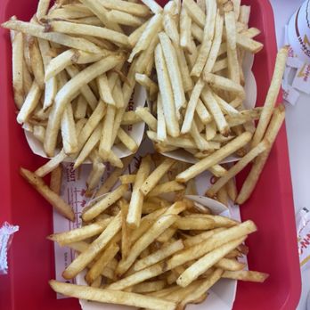 In-N-Out Burger - American Near Me - Van Nuys, California In-N-Out Burger - American Near Me - Van Nuys, California