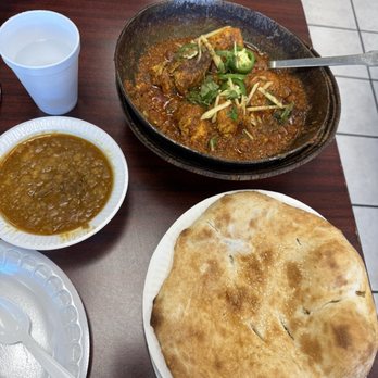 Khan Kabob House - Chicken karahi, chick peas, bread - Pakistani Near Me - Chantilly, Virginia