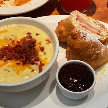 Cheddar's Scratch Kitchen - Monte Cristo/ potato soup - American Near Me - Colorado Springs, Colorado