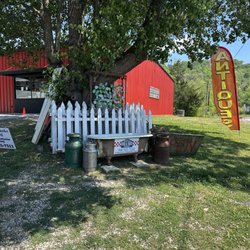 Ringgold Feed & Seed Antiques