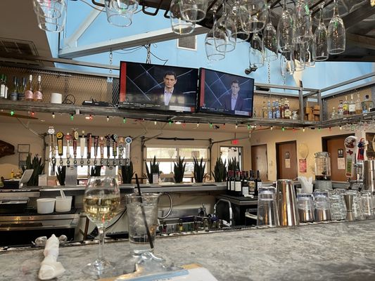 Lake House Bar and Grill by null