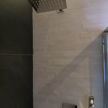 Albergo Abruzzi - The rain shower with hand shower on the wall. - Hotels Near Me - Rome, RM