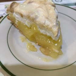 Kline's Restaurant - Lemon meringue pie