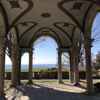 Harkness Memorial State Park - Stunning - Landmarks & Historical Buildings Near Me - Waterford, Connecticut