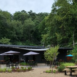 The Hound Lounge - Exterior Seating