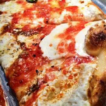 Juliana's - Margherita Pizza - Pizza Near Me - Brooklyn, New York Juliana's - Margherita Pizza - Pizza Near Me - Brooklyn, New York