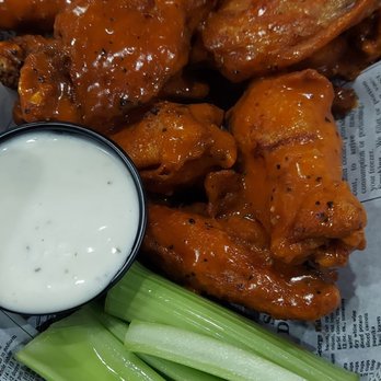 Gus' Bar & Grill - Wings - Bars Near Me - Richmond, Virginia Gus' Bar & Grill - Wings - Bars Near Me - Richmond, Virginia