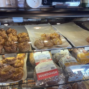 La Tour Cafe - Macarons Near Me - Kapolei, Hawaii La Tour Cafe - Macarons Near Me - Kapolei, Hawaii