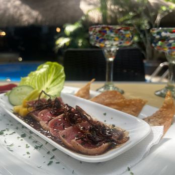 Coco's Cabanas - Ahi Tuna appetizer - Hotels Near Me - Playa del Carmen, ROO