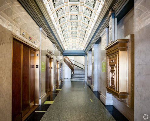 The Townsend Building - 1123 Broadway by null