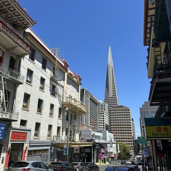 Dragon's Gate - Landmarks & Historical Buildings Near Me - San Francisco, California