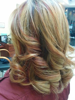 Dazzle Beauty Salon by null