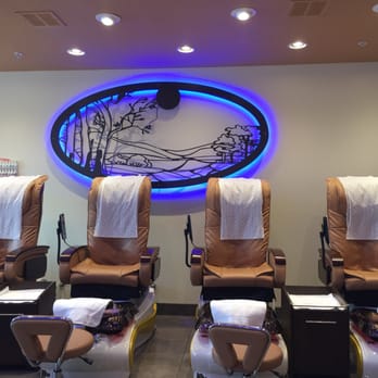 Lavish Nails & Spa - Super nice chairs! - Nail Salons Near Me - Bothell, Washington