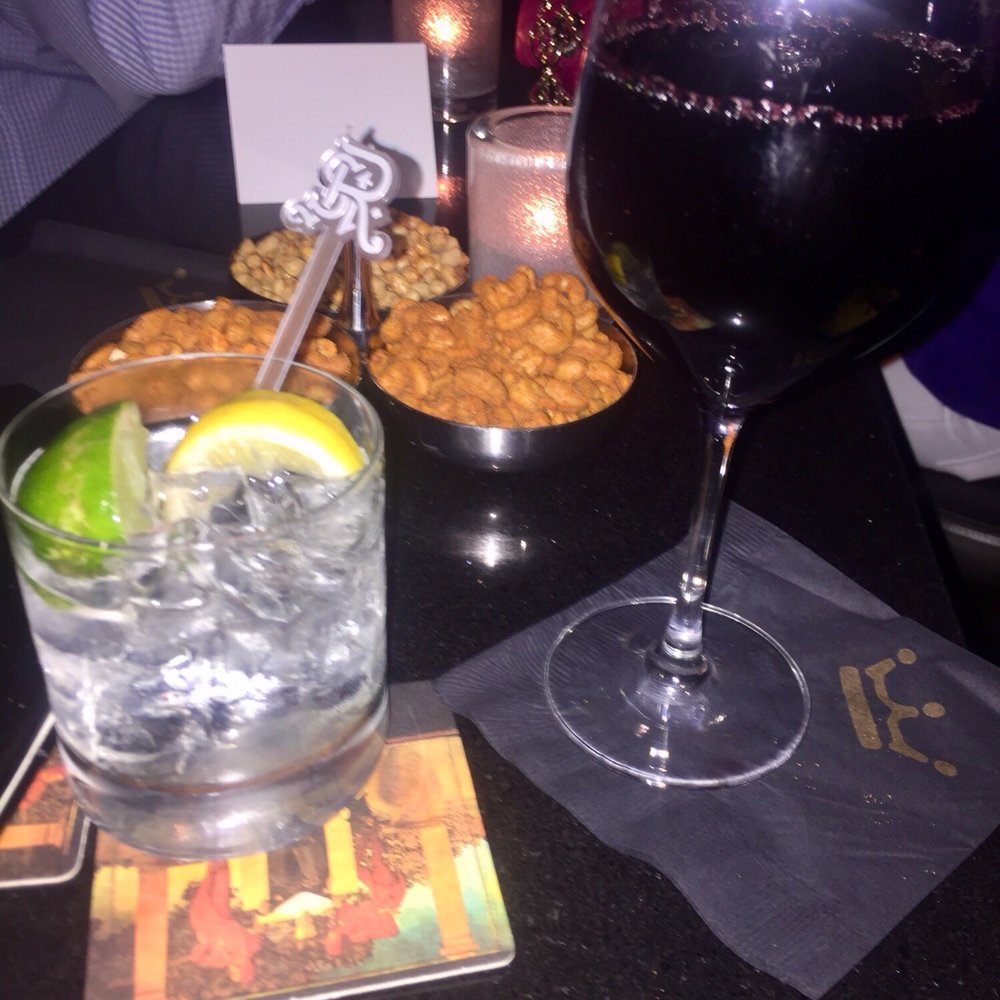 King Cole Bar - Lounges Near Me - New York, New York King Cole Bar - Lounges Near Me - New York, New York
