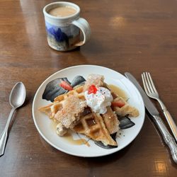 Faye's Cafe - Waffle with cake!
