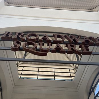 Broadway Square - Shopping Centers Near Me - Tyler, Texas Broadway Square - Shopping Centers Near Me - Tyler, Texas