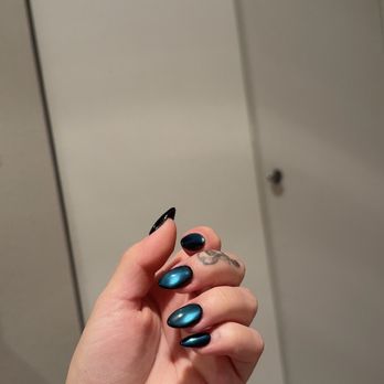 Akira Nails - Cat eye nails - Nail Salons Near Me - Edmonds, Washington Akira Nails - Cat eye nails - Nail Salons Near Me - Edmonds, Washington