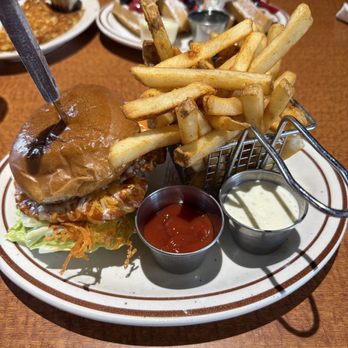 Bella’s Diner - The food was amazing the burger was crispy and flavorful - Coffee & Tea Near Me - Bakersfield, California