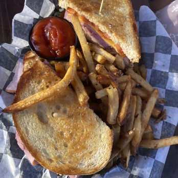 Torch Bistro - Classic BLT - American Near Me - Norfolk, Virginia