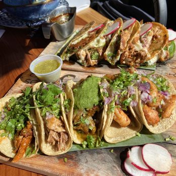 5 Tacos and Beers - Tabla de 5 Tacos and 5 quesabirrias - Tacos Near Me - Albany, California 5 Tacos and Beers - Tabla de 5 Tacos and 5 quesabirrias - Tacos Near Me - Albany, California