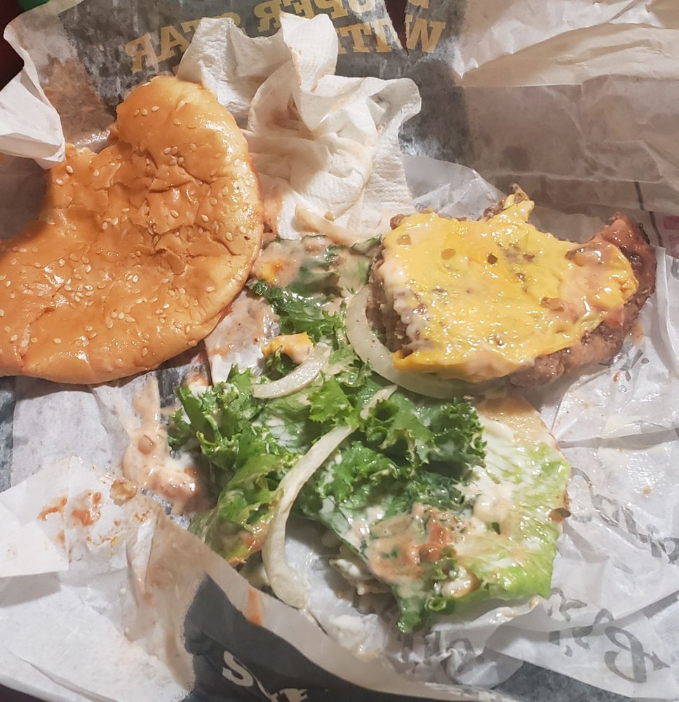 CARL’S JR Updated September 2024 12 Photos & 30 Reviews 833 E